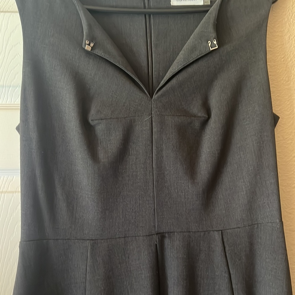 Dress ***note belt missing - Picture 2 of 6